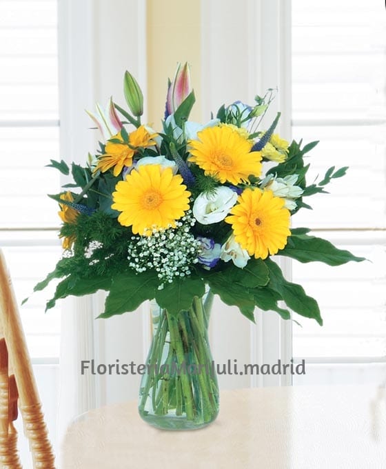 Ramo de Flores compuesto de Gerberas y Liliums